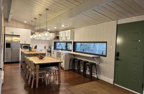 Saint-Michel-des-Saints Ski Chalet | Enjoy All Seasons at This Family-Friendly Chalet Retreat
