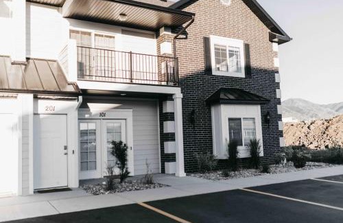 Logan House | Family-Friendly 3BR Condo in Cache Valley - Perfect for 7!
