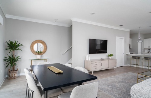 Tampa House | Modern 3BR Retreat in South Tampa near Downtown