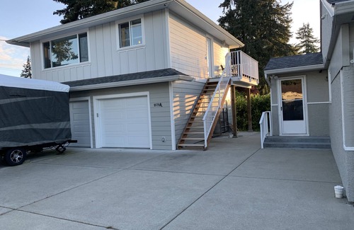 Regional District of Nanaimo Apartment | Brand New Coach House: Walk to Downtown & Enjoy Amenities