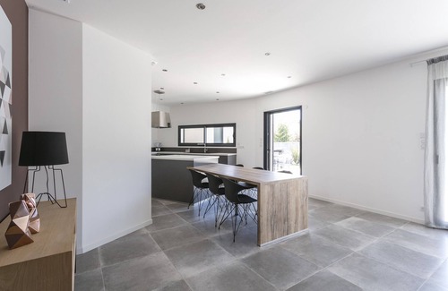 Cap d'Agde Villa | Modern Villa with Private Pool Steps from the Ocean