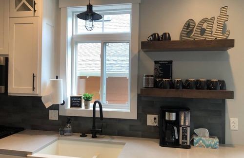 New Buffalo House | Modern Cottage with Pool, Steps from Downtown & Beach