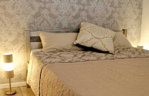 Teika Apartment | Inviting Apartment with Free Guarded Parking & High Ratings