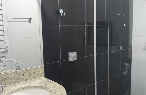 Ponta Negra Cabin | Charming Family-Run Hostel in Prime Location for Your Stay