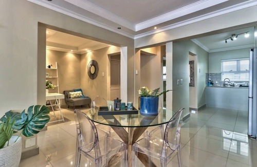Mouille Point Apartment | New Cumberland 212 by CTHA