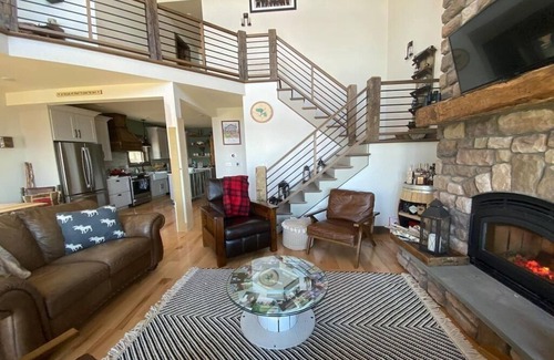 Caroga Lake House | Discover a Unique Adirondack Lakefront Retreat for Families