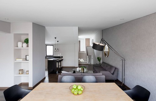 Financial District Apartment | Stylish Penthouse Stay with Breakfast & Family-Friendly Perks