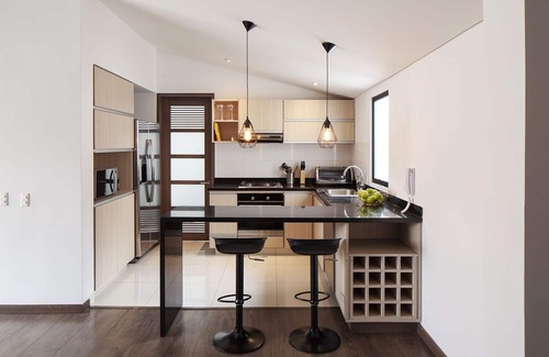 Financial District Apartment | Stylish Penthouse Stay with Breakfast & Family-Friendly Perks
