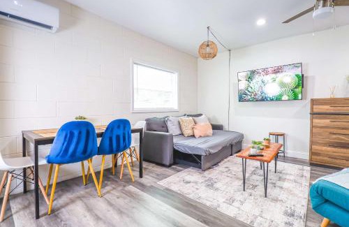 Orlando Apartment | Newly Designed Apartment Near UCF - Pet Friendly Stay