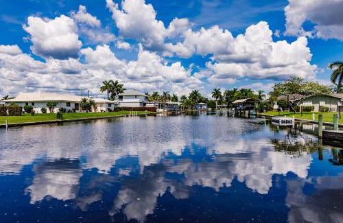 Fort Myers House | Family-Friendly Dock Canal Home with Pool & Gulf Access