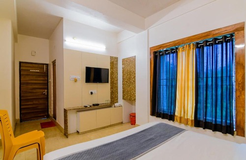 Kolkata Hotel | Discover NEW DREAM PALACE: Family-Friendly with Breakfast
