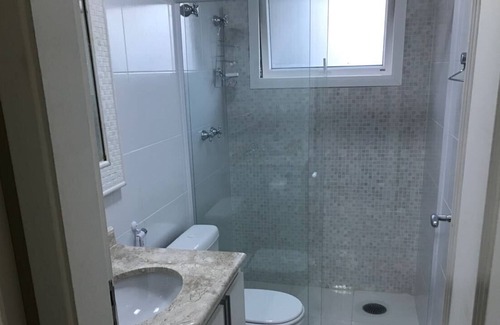Loteamento Jardim Veu da Noiva Apartment | Stylish Duplex Retreat in Campos do Jordão with Spa