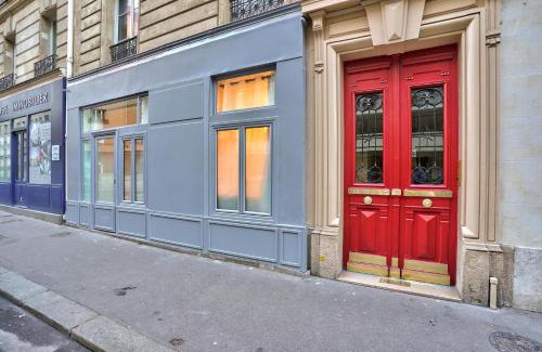 Grenelle Apartment | Explore Paris: Elegant Apartments Near the Eiffel Tower