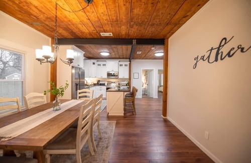 Waco House | Cozy Ethel Rose Cottage: Steps from Magnolia Silos