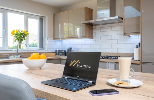 Seisdon House | Exclusive 6-Bed Retreat in Solihull - Guest Rated 10/10