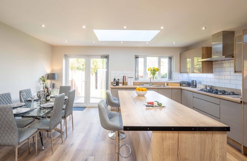 Seisdon House | Exclusive 6-Bed Retreat in Solihull - Guest Rated 10/10