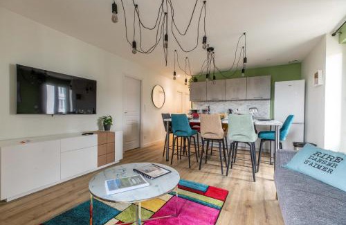 La Glaciere Apartment | Bright New F5 Neuf Hotel Near Michelin Headquarters