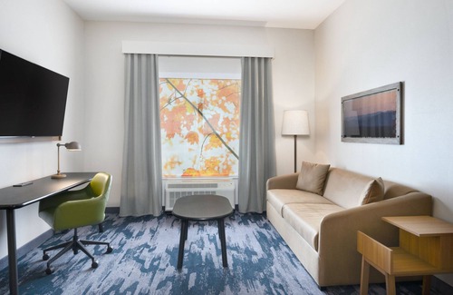 Millenia Hotel | Discover Fairfield Inn & Suites: Family-Friendly Orlando Stay