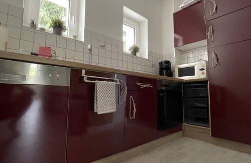 Markkleeberg Apartment | Modern Family-Friendly Apartment with Lake View in Leipzig