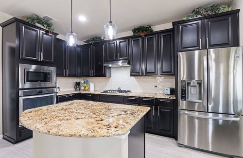 Round Rock House | Family Retreat with Pool and Game Rooms - Rated 10/10!