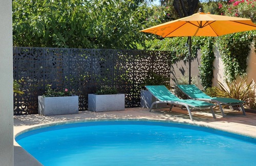 Comps House | Experience Oceanfront Bliss at La Petite Compsoise