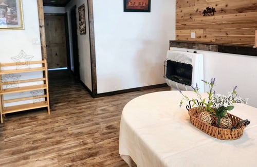 Priest River Other | NEW! Farmhouse in the Panhandle National Forest. Come experience calving season!