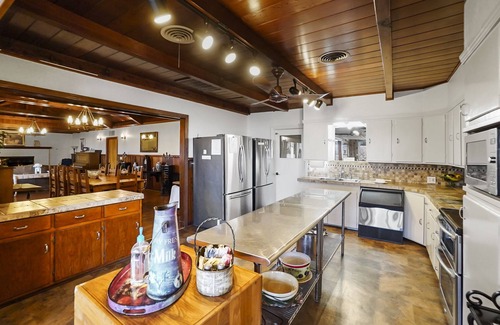 Lake Whitney House | New Fire Pit Area, Walk to Water, Pac-Man Game