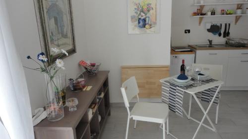 Pozzuoli Apartment | Cozy Flat in the Heart of Pozzuoli - Rated 9/10 by Guests