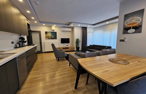 Lara House | New Flat&Large Living Space(2-2) Near Lara Beach