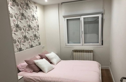 Burgos Apartment | NEW FLAT, WITH BREAKFAST 5 MINUTES FROM THE CATHEDRAL