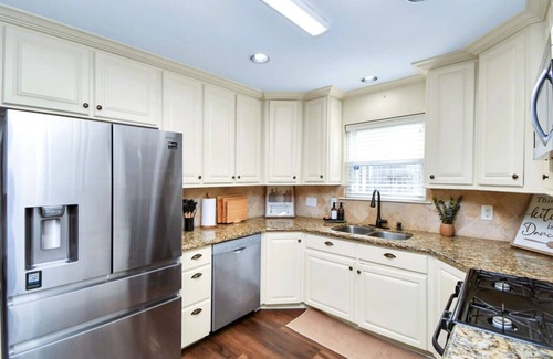 Woodlake - Briar Meadow House | *NEW* Floral Haven - Heated Pool & Game Room