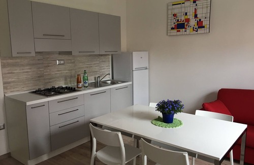 Peschiera del Garda Apartment | New Francesco Apartment: Oceanfront Stay in Peschiera del Garda