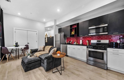 Ironbound District Apartment | Explore NYC: Pet-Friendly Hotel with 10/10 Guest Rating