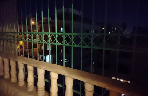 Suwailih Apartment | Modern 3-Bedroom Apartment with Spa and Hot Tub Amenities
