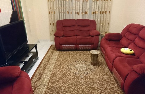 Suwailih Apartment | Modern 3-Bedroom Apartment with Spa and Hot Tub Amenities