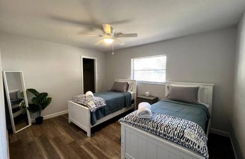 South Venice House | Renovated 3/2 Vacation Home with Oceanfront Views