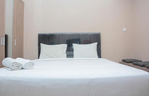 Old Jakarta Apartment | Cozy Studio Maple Park Apartment with Pool & Dining Options