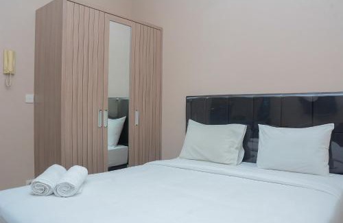 Old Jakarta Apartment | Cozy Studio Maple Park Apartment with Pool & Dining Options