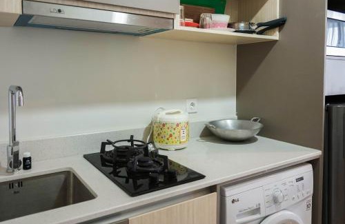 Pantai Indah Kapuk Apartment | Seaside Haven: New Studio with Pool @ Gold Coast Apartment