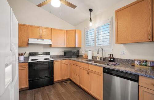 Northwest Arvada House | Modern Game House with Movie Room, Pet & Child Friendly