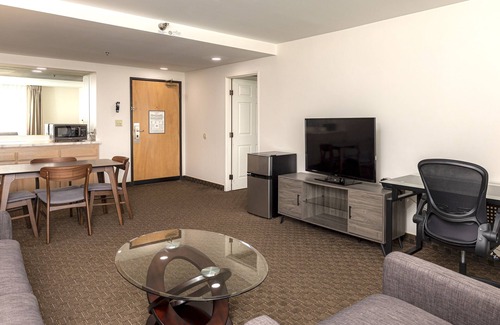 Gardena Hotel | New Gardena Hotel: Guest Rated 9/10 with Family-Friendly Amenities