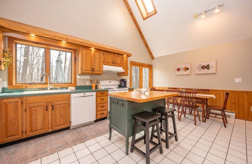 Sky Valley House | Discover Your Perfect Getaway: Lake Access & Cozy Fireplace