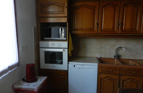 Murviel-les-Beziers Cottage | Discover LABEOURADOU Gîte - Oceanfront Bliss, Rated 10/10