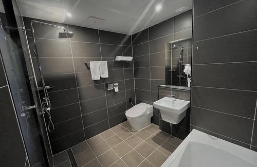 Jinju Hotel | Affordable Stay at New Grand Hotel with Great Amenities