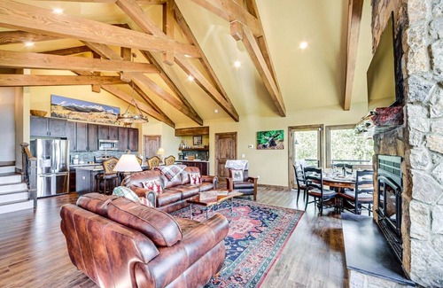 Grand Lake House | New Grand Lake Listing, Walk to town, Amazing Views, Great for Families!