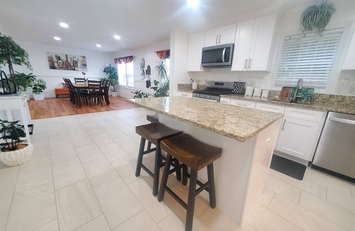 Cos Cob House | Discover Greenwich House: NYC Flair Near Beach & Spa