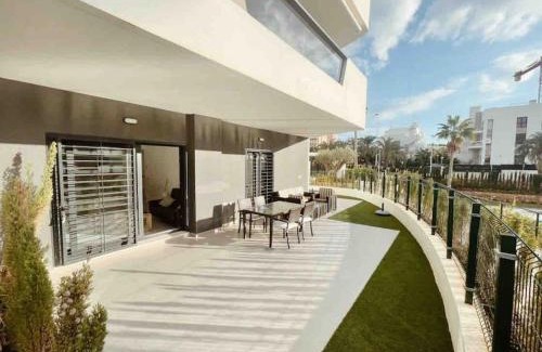 Els Arenals del Sol Apartment | Inviting Groundfloor Apt. in Arenales del Sol with Pool
