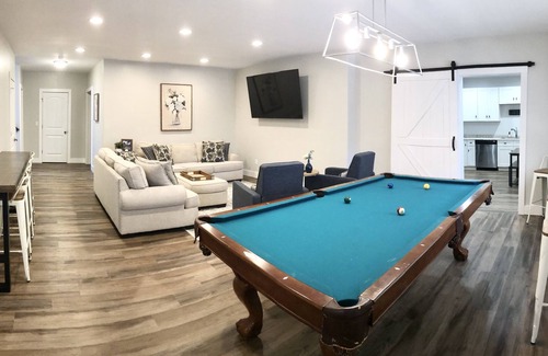 Easley House | New Guest Apartment: Pool, Hot Tub & Family-Friendly Fun