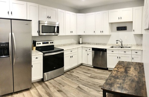 Easley House | New Guest Apartment: Pool, Hot Tub & Family-Friendly Fun