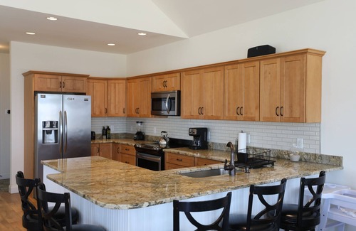 Holgate House | Experience Spectacular Water Views at New Holgate Home